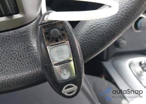 2013 Nissan Rogue Sv z USA, uszkodzony, nr VIN JN8AS5MV8DW601584